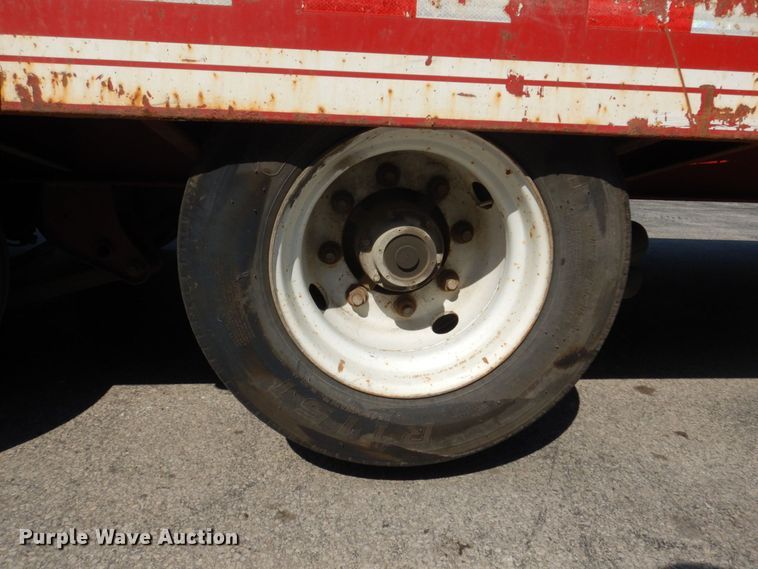 image for item DM7376 2014 Eager Beaver 25XPT  equipment trailer