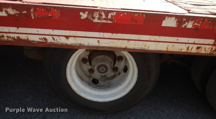 image for item DM7376 2014 Eager Beaver 25XPT  equipment trailer