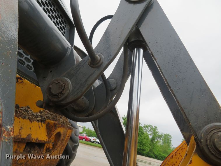 image for item DM7377 2007 John Deere 410J  backhoe