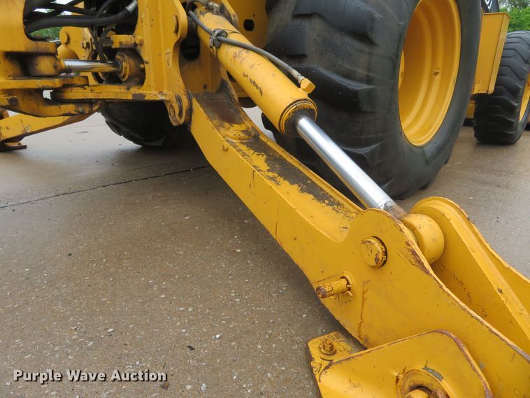 image for item DM7377 2007 John Deere 410J  backhoe