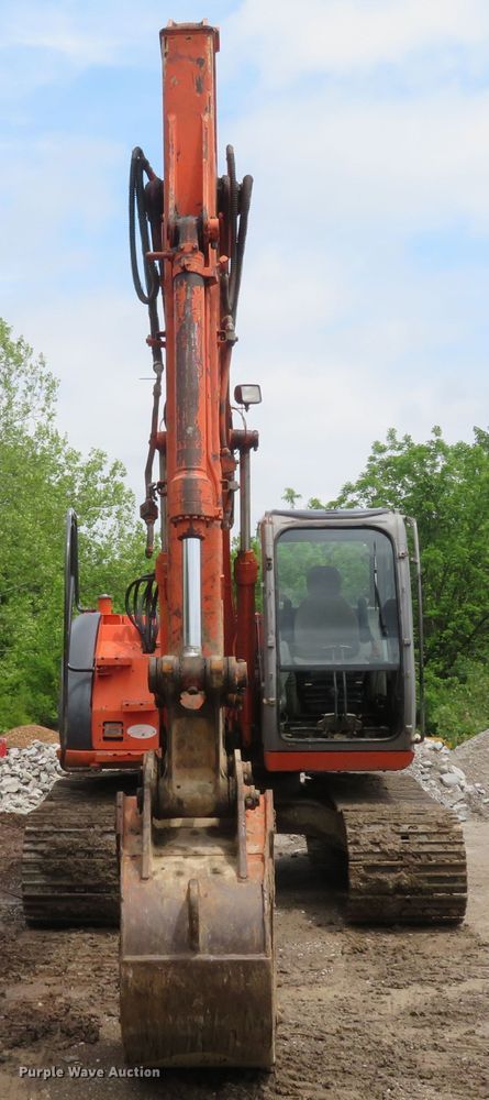 image for item DM7379 2004 Hitachi ZX135US  excavator