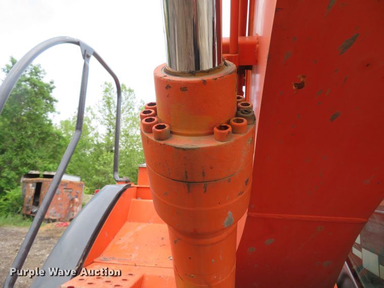 image for item DM7379 2004 Hitachi ZX135US  excavator