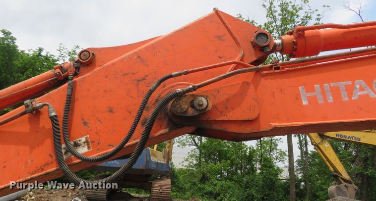 image for item DM7379 2004 Hitachi ZX135US  excavator