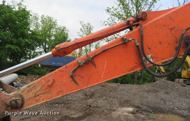 image for item DM7379 2004 Hitachi ZX135US  excavator