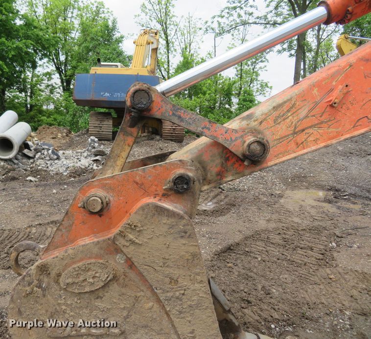 image for item DM7379 2004 Hitachi ZX135US  excavator