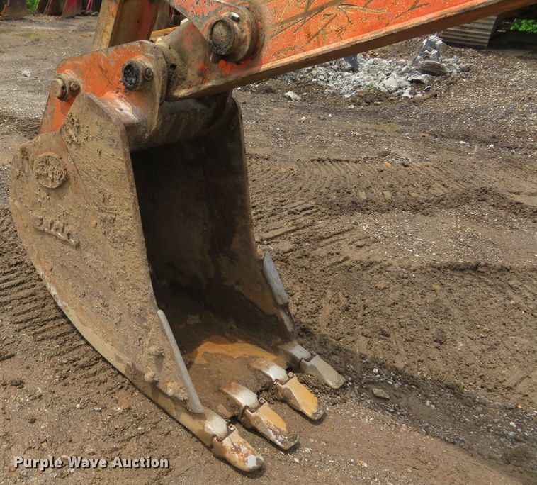 image for item DM7379 2004 Hitachi ZX135US  excavator