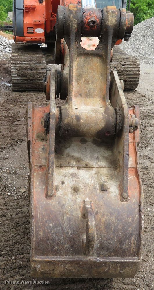 image for item DM7379 2004 Hitachi ZX135US  excavator