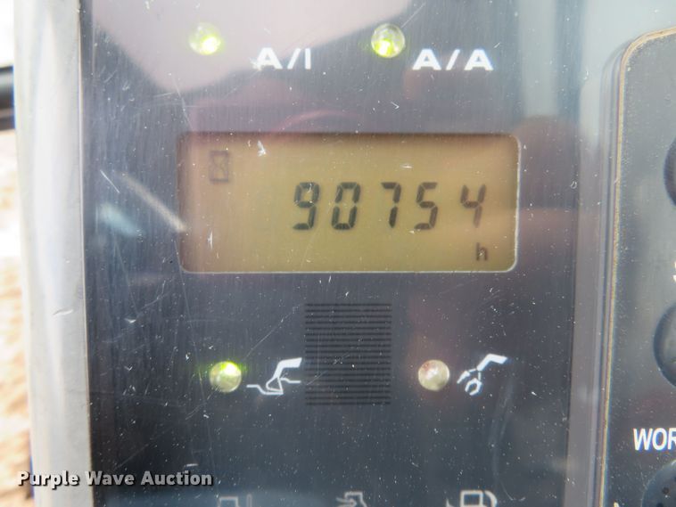 image for item DM7379 2004 Hitachi ZX135US  excavator