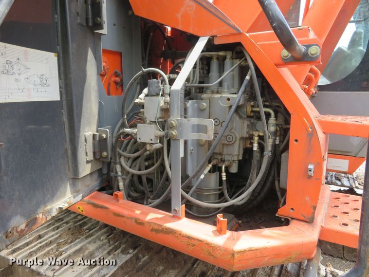 image for item DM7379 2004 Hitachi ZX135US  excavator