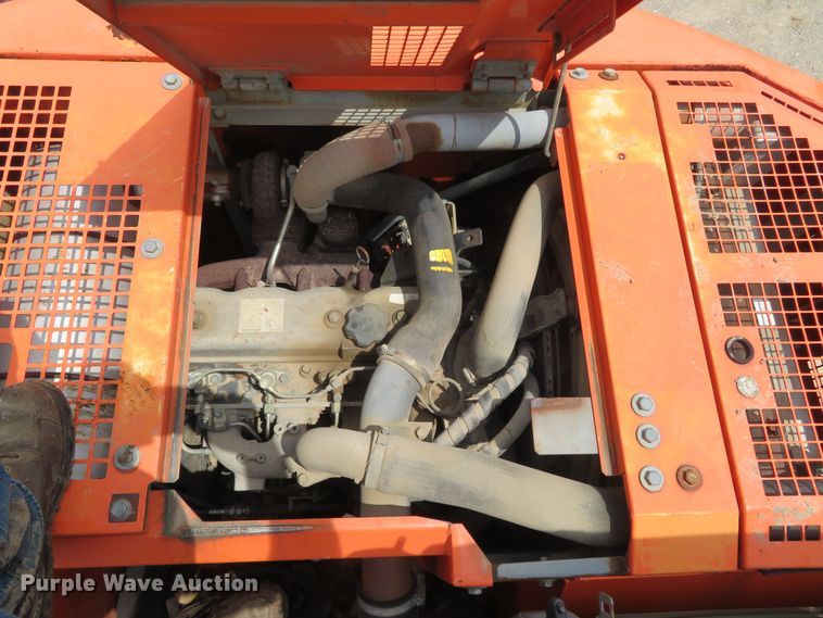 image for item DM7379 2004 Hitachi ZX135US  excavator