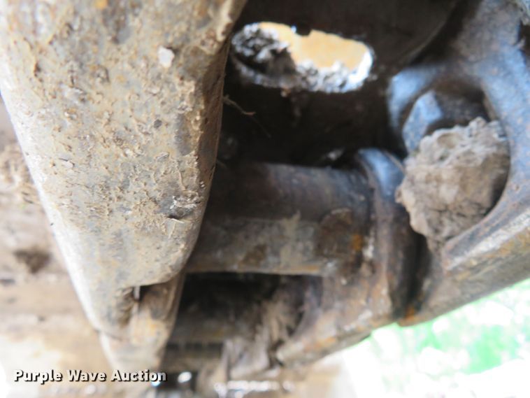 image for item DM7379 2004 Hitachi ZX135US  excavator