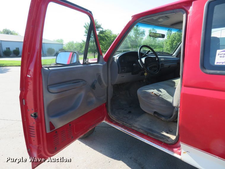 image for item DM7381 1996 Ford F250  SuperCab pickup truck