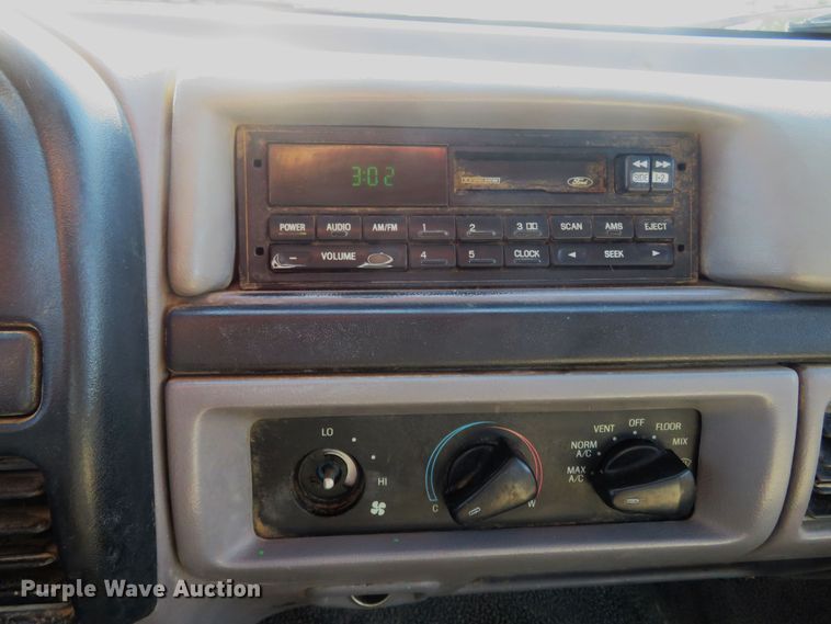 image for item DM7381 1996 Ford F250  SuperCab pickup truck