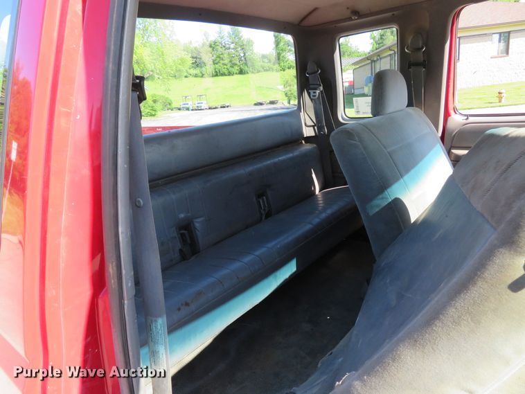image for item DM7381 1996 Ford F250  SuperCab pickup truck