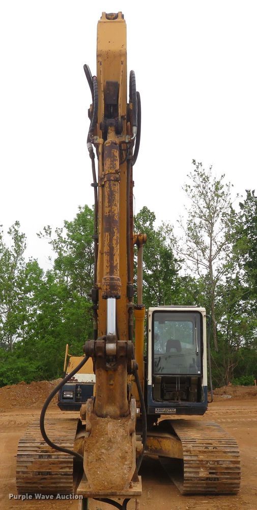 image for item DM7382 1993 Komatsu PC200LC-5L  excavator