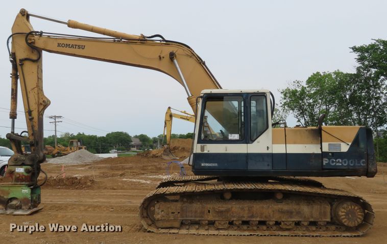 image for item DM7382 1993 Komatsu PC200LC-5L  excavator