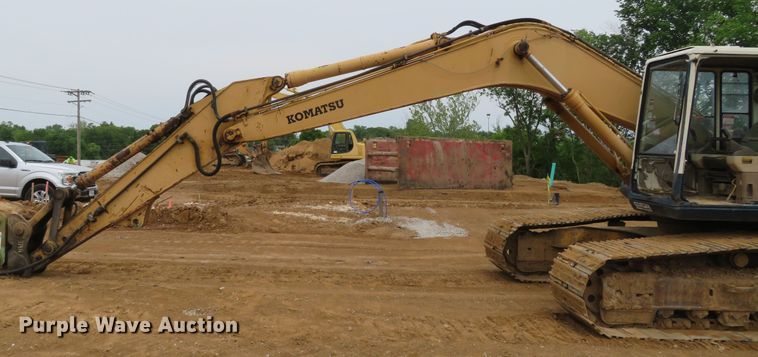 image for item DM7382 1993 Komatsu PC200LC-5L  excavator