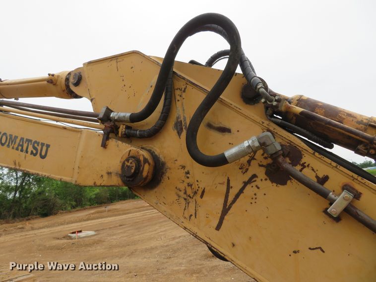 image for item DM7382 1993 Komatsu PC200LC-5L  excavator