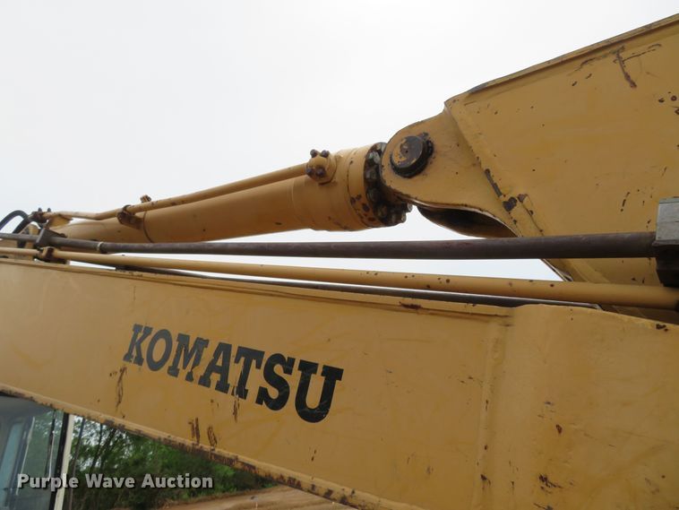 image for item DM7382 1993 Komatsu PC200LC-5L  excavator