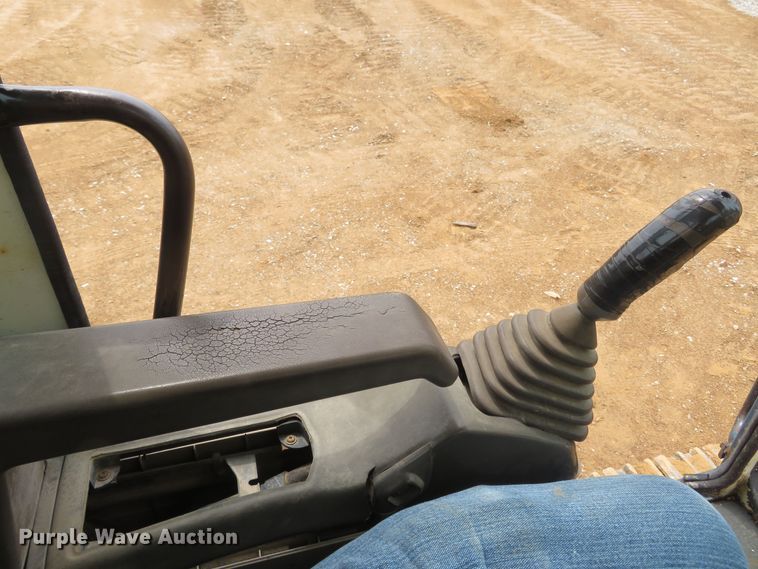 image for item DM7382 1993 Komatsu PC200LC-5L  excavator