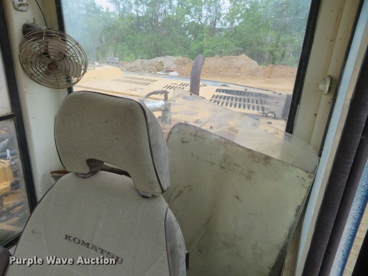 image for item DM7382 1993 Komatsu PC200LC-5L  excavator