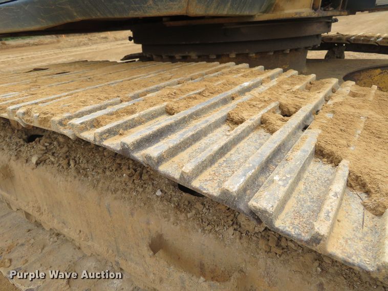 image for item DM7382 1993 Komatsu PC200LC-5L  excavator