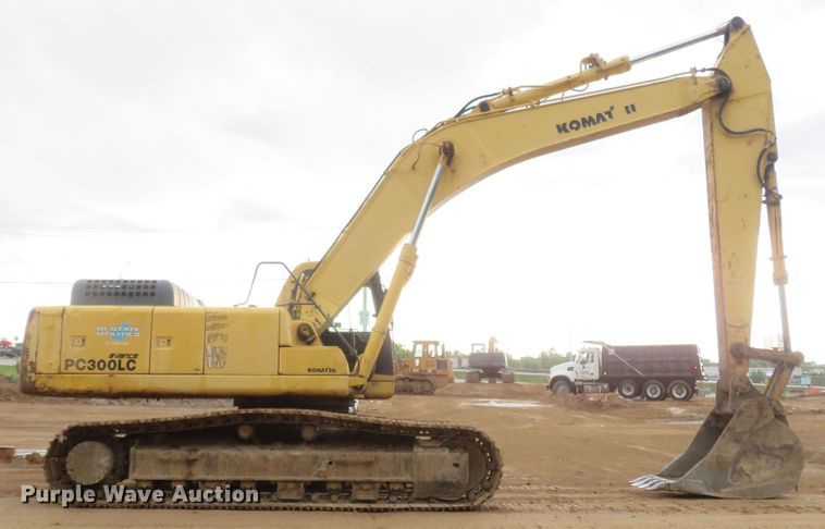image for item DM7383 1999 Komatsu PC300LC-6LE  excavator
