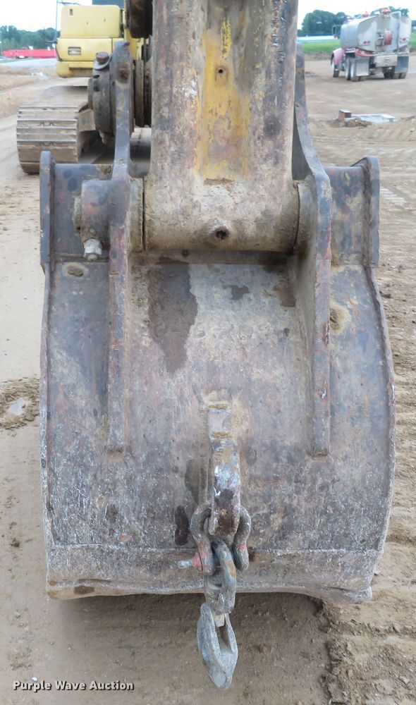 image for item DM7383 1999 Komatsu PC300LC-6LE  excavator