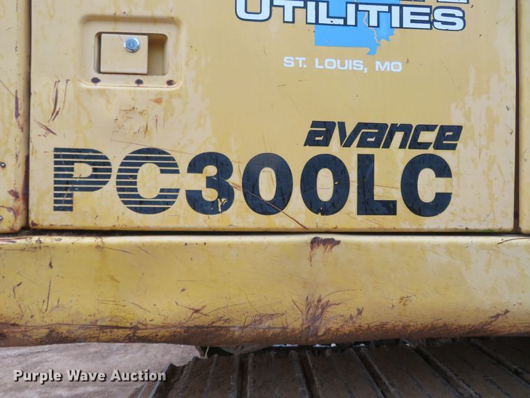 image for item DM7383 1999 Komatsu PC300LC-6LE  excavator