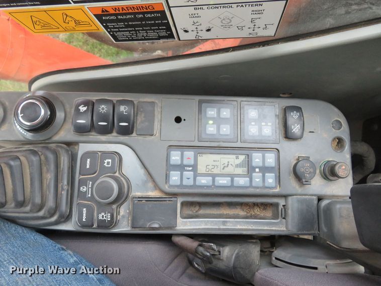 image for item DM7385 2014 Doosan DX225LC-3  excavator