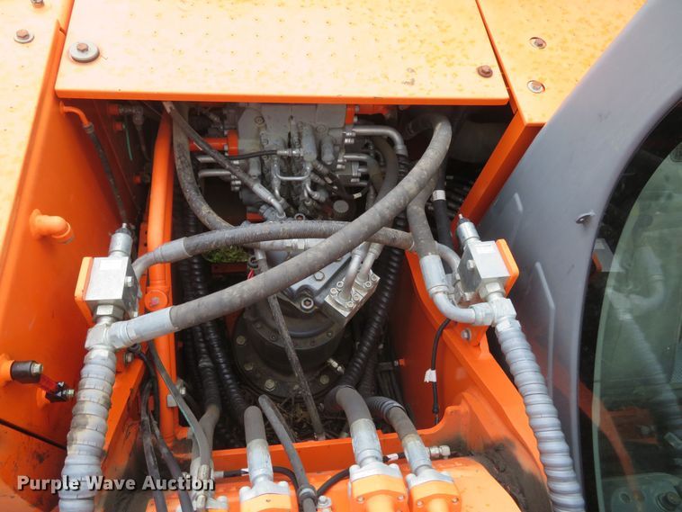 image for item DM7385 2014 Doosan DX225LC-3  excavator