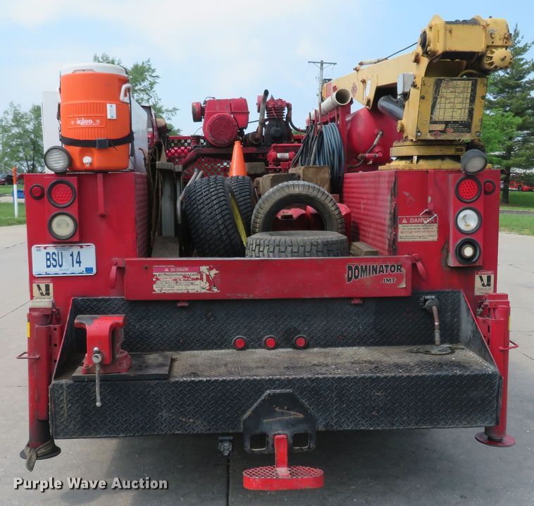 image for item DM7386 2002 Ford F550 Super Duty  utility / service truck