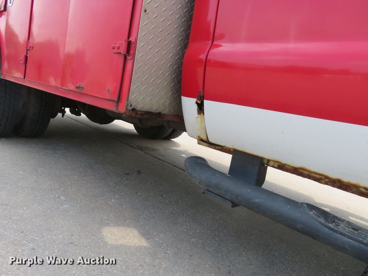 image for item DM7386 2002 Ford F550 Super Duty  utility / service truck