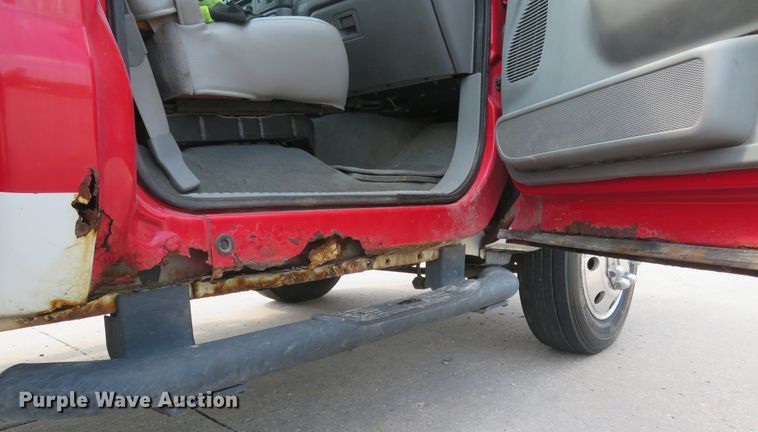 image for item DM7386 2002 Ford F550 Super Duty  utility / service truck