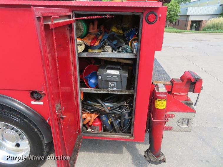 image for item DM7386 2002 Ford F550 Super Duty  utility / service truck