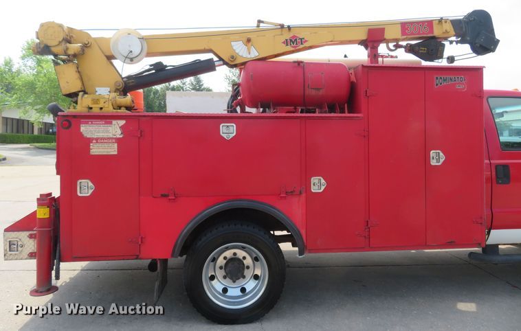 image for item DM7386 2002 Ford F550 Super Duty  utility / service truck