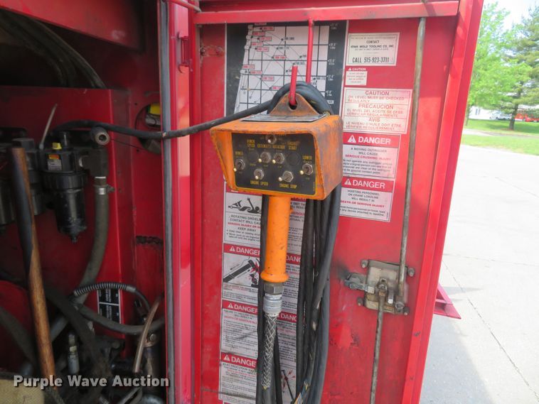 image for item DM7386 2002 Ford F550 Super Duty  utility / service truck