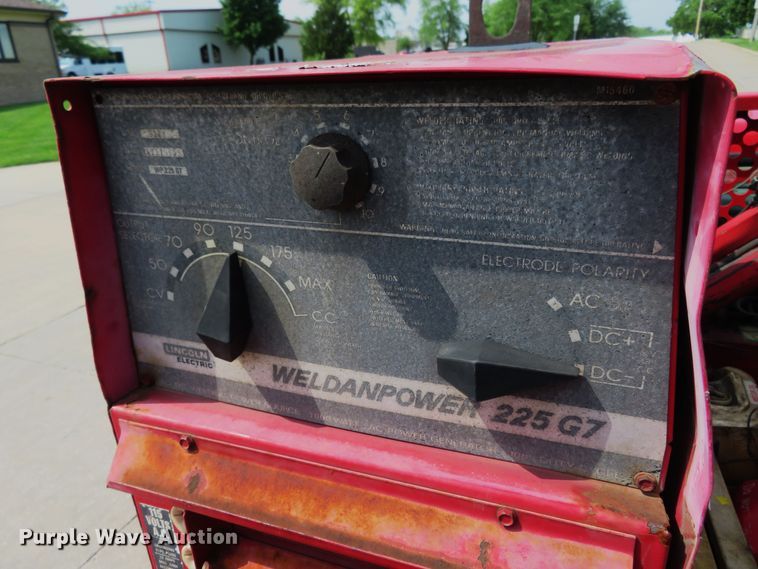 image for item DM7386 2002 Ford F550 Super Duty  utility / service truck