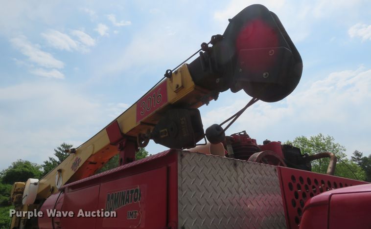 image for item DM7386 2002 Ford F550 Super Duty  utility / service truck