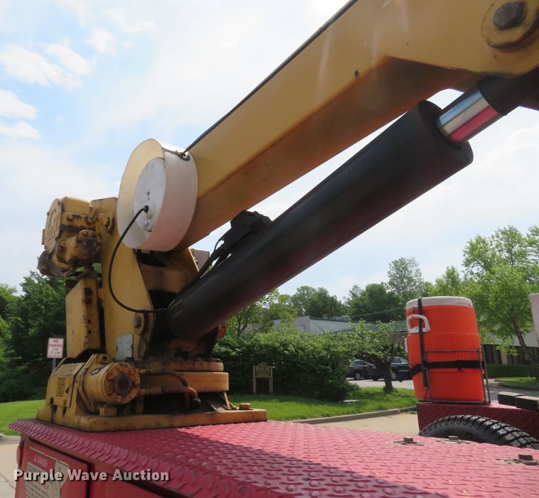 image for item DM7386 2002 Ford F550 Super Duty  utility / service truck