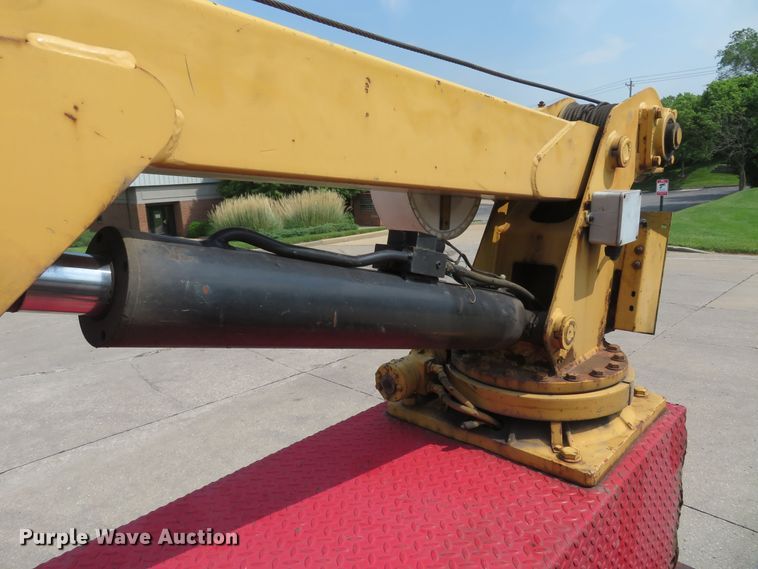 image for item DM7386 2002 Ford F550 Super Duty  utility / service truck