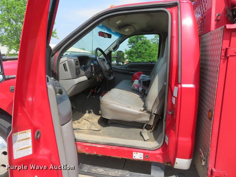 image for item DM7386 2002 Ford F550 Super Duty  utility / service truck