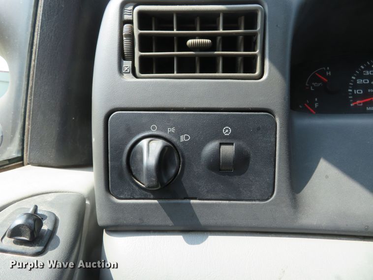 image for item DM7386 2002 Ford F550 Super Duty  utility / service truck