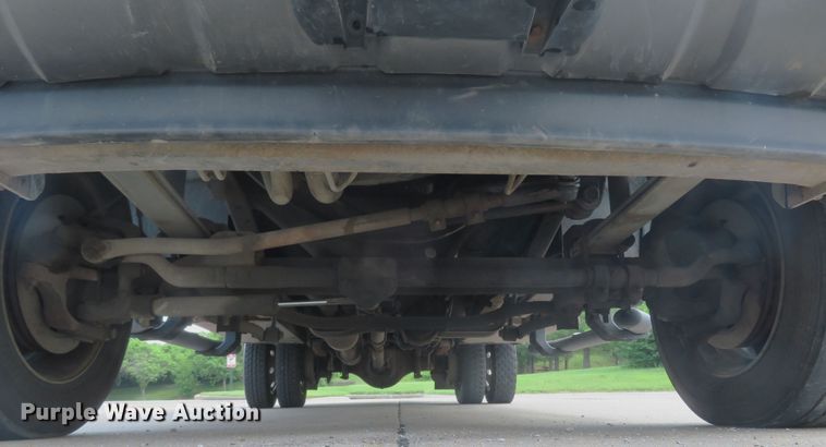 image for item DM7386 2002 Ford F550 Super Duty  utility / service truck