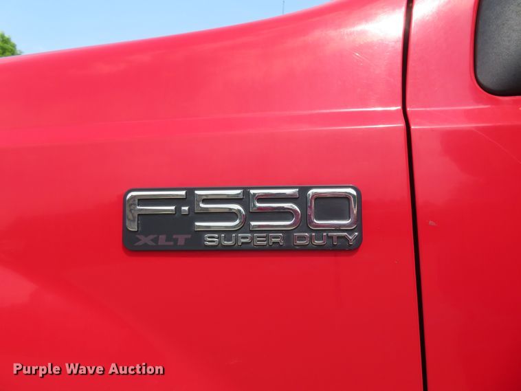 image for item DM7386 2002 Ford F550 Super Duty  utility / service truck