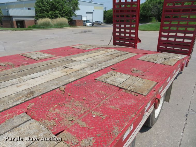 image for item DM7387 2017 Eager Beaver 20XPT  equipment trailer