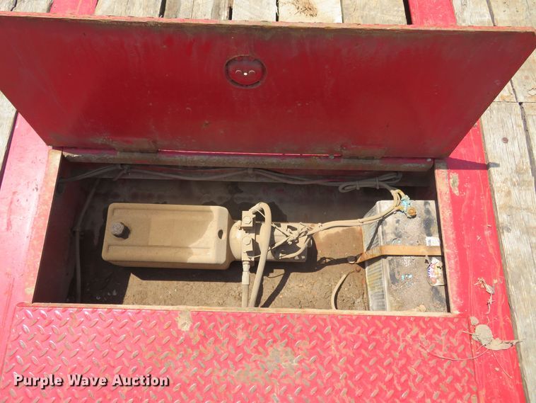 image for item DM7387 2017 Eager Beaver 20XPT  equipment trailer