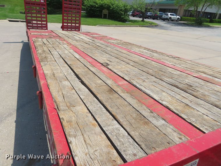 image for item DM7387 2017 Eager Beaver 20XPT  equipment trailer