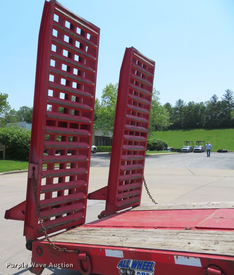 image for item DM7387 2017 Eager Beaver 20XPT  equipment trailer