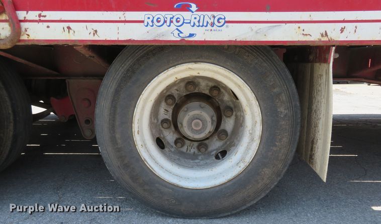 image for item DM7387 2017 Eager Beaver 20XPT  equipment trailer